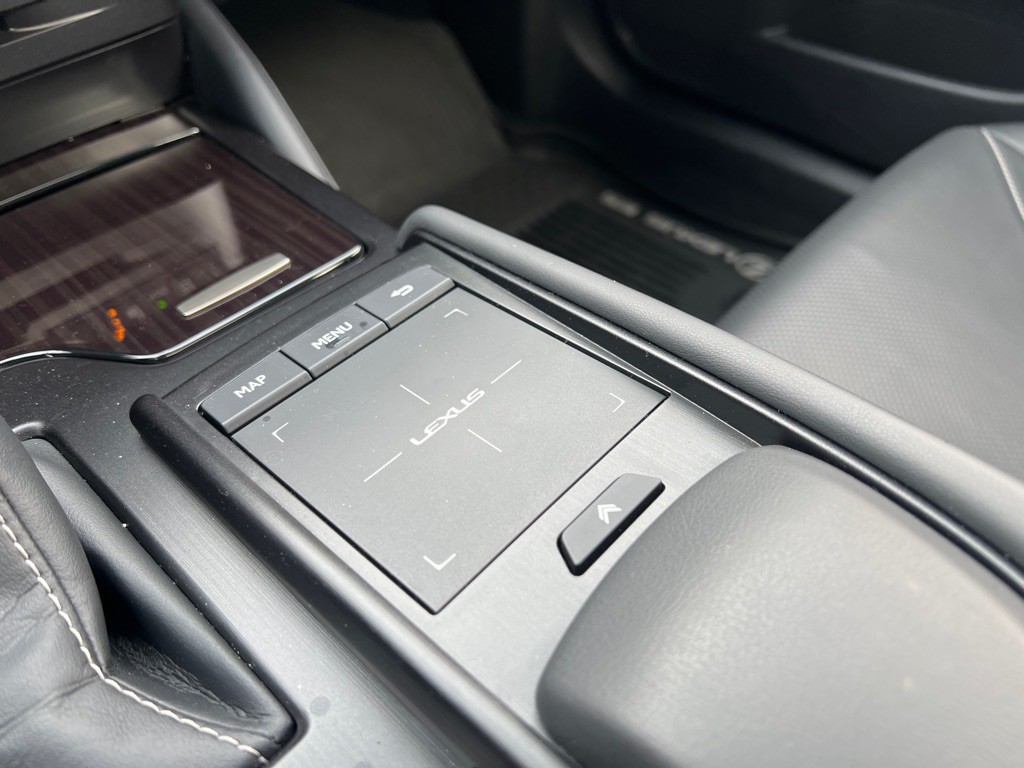 2019 Lexus ES 300 Image 29