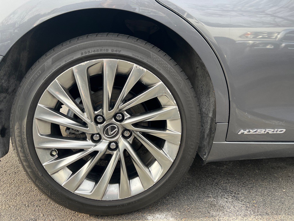 2019 Lexus ES 300 Image 39