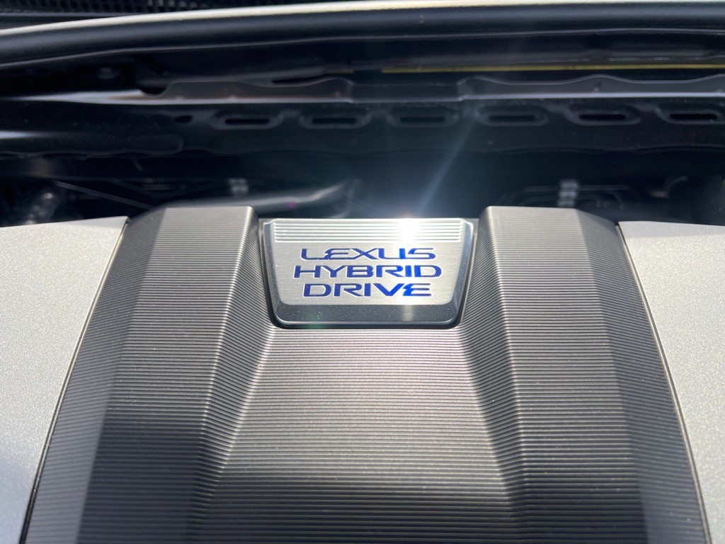 2019 Lexus ES 300 Image 41