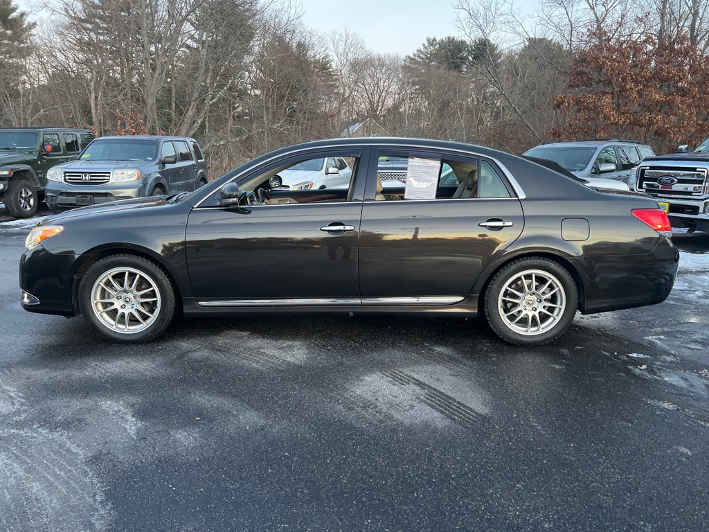 2012 Toyota Avalon Image 2