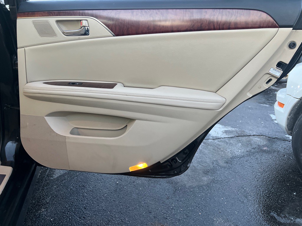 2012 Toyota Avalon Image 12