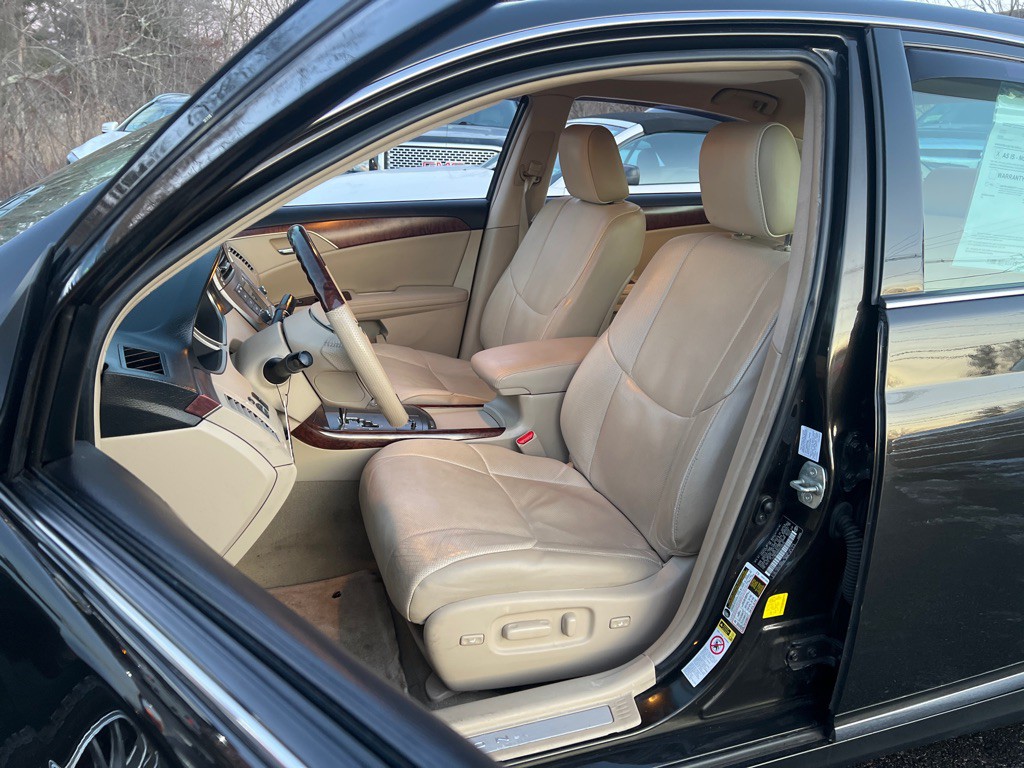 2012 Toyota Avalon Image 13