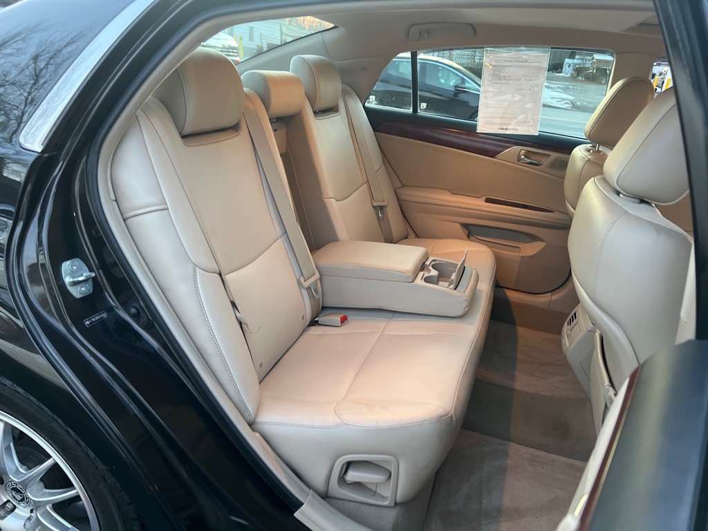 2012 Toyota Avalon Image 16