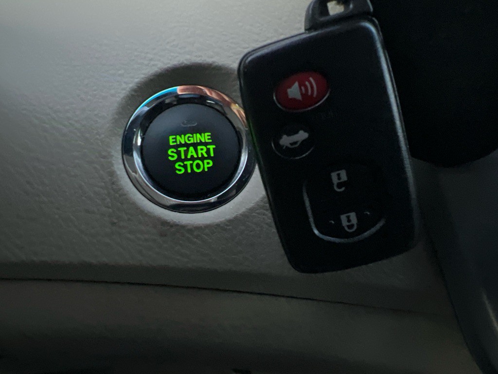 2012 Toyota Avalon Image 20