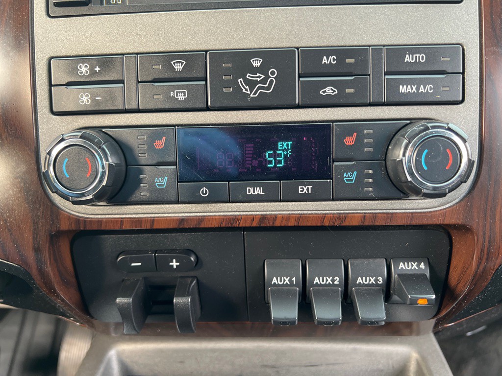 2012 Ford F-250 Image 28