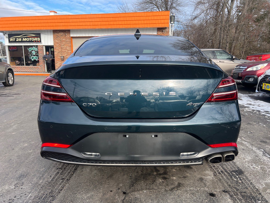2023 Genesis G70 Image 4