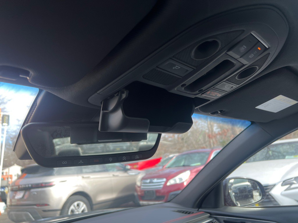 2023 Genesis G70 Image 21