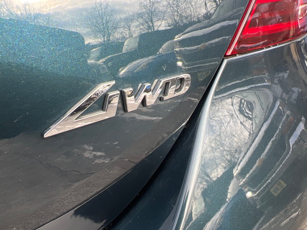 2023 Genesis G70 Image 41