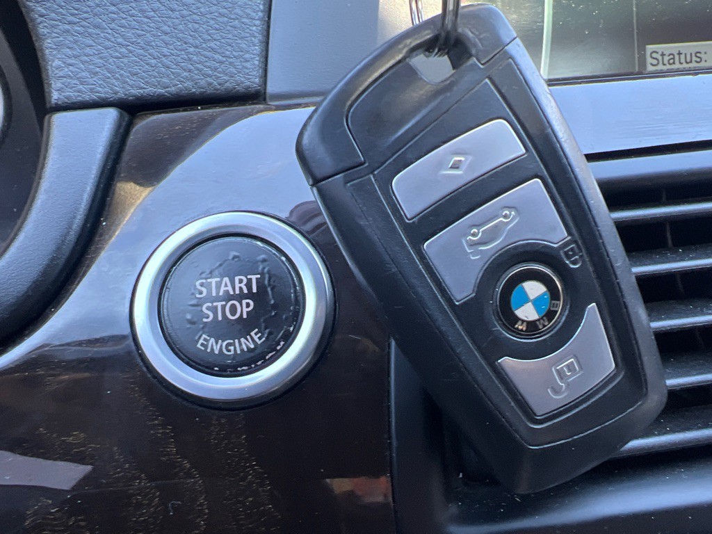 2011 BMW 5 Series Image 23