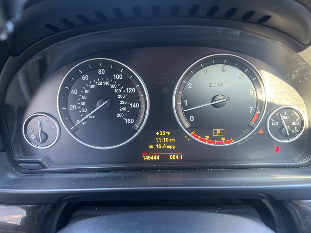 2011 BMW 5 Series Image 24