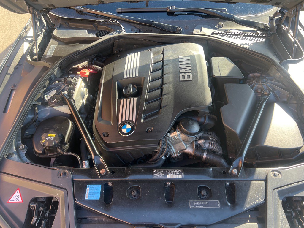 2011 BMW 5 Series Image 41