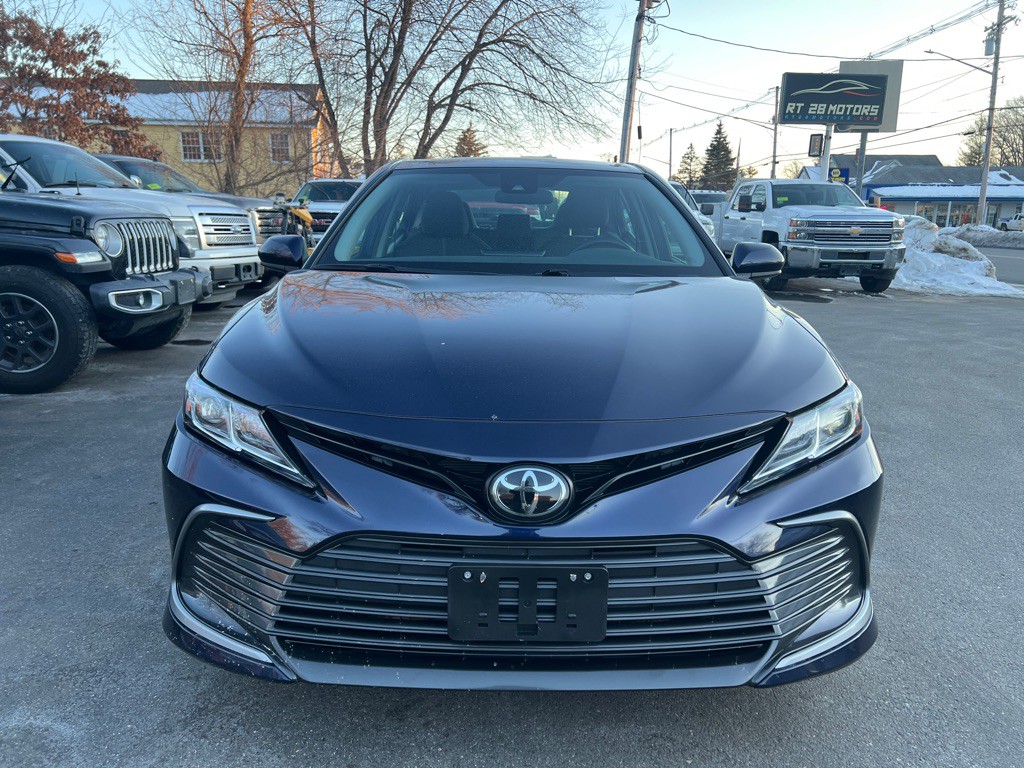 2022 Toyota Camry Image 9