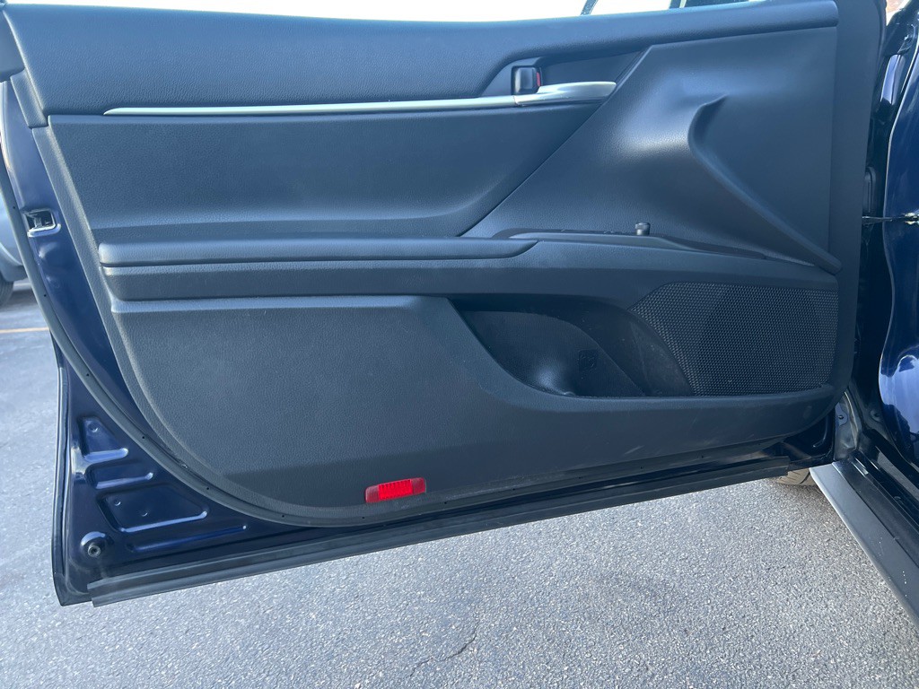 2022 Toyota Camry Image 10