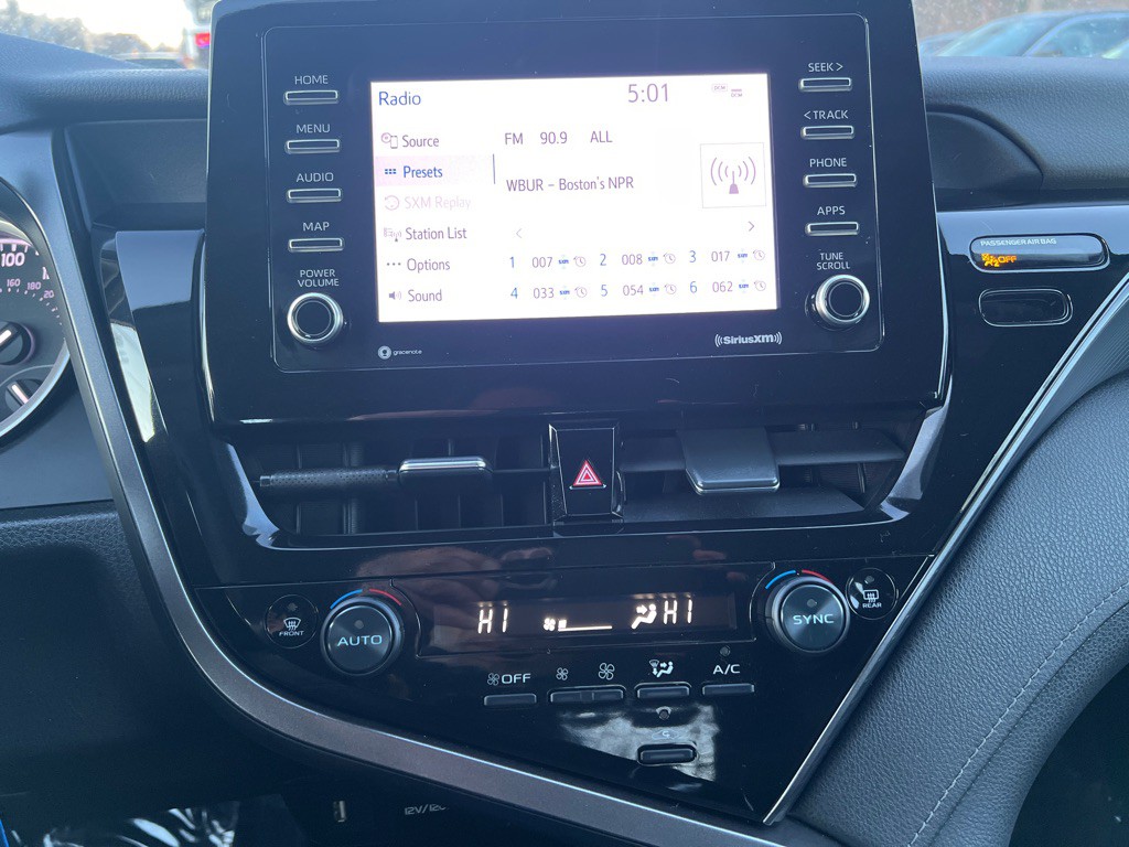 2022 Toyota Camry Image 26