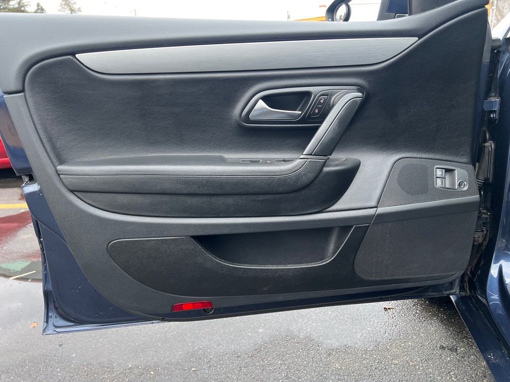 2013 Volkswagen CC Image 12