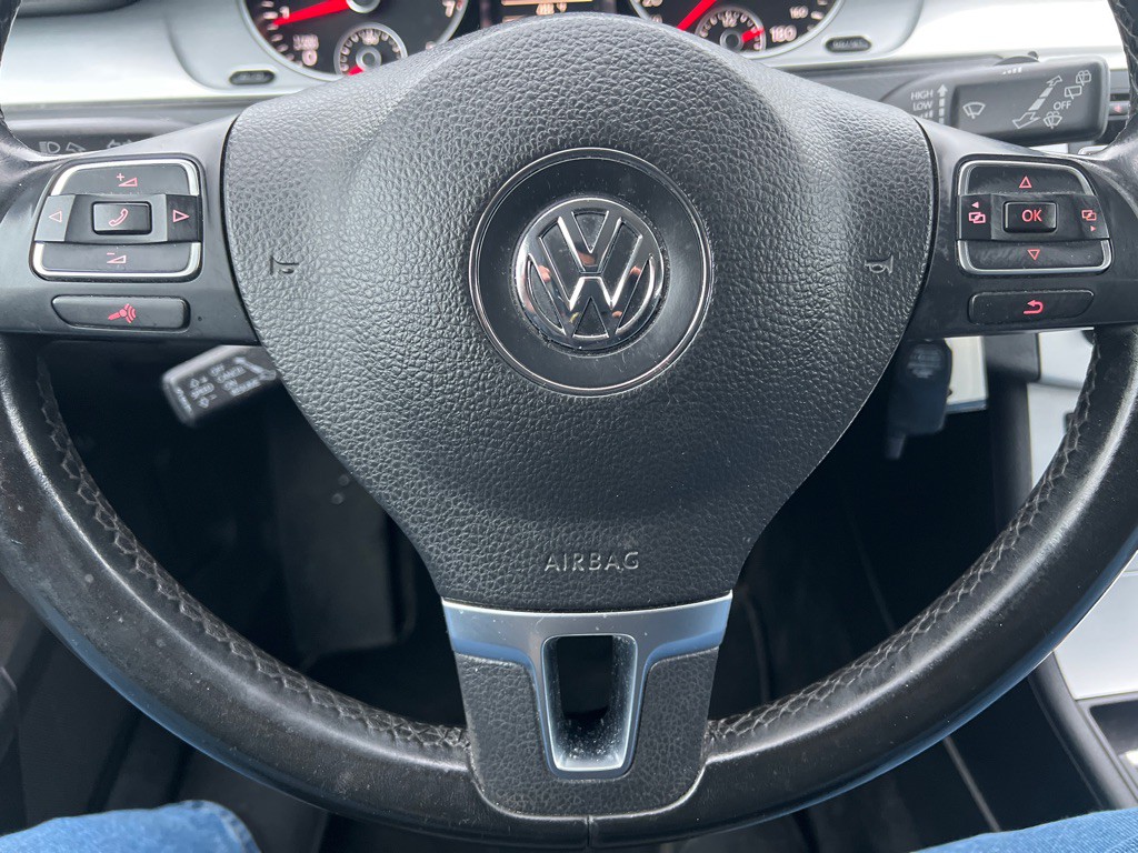 2013 Volkswagen CC Image 21