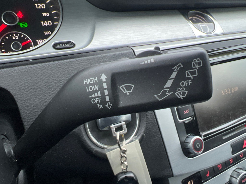 2013 Volkswagen CC Image 24