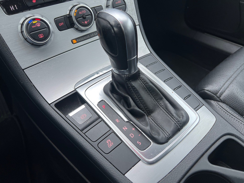 2013 Volkswagen CC Image 30