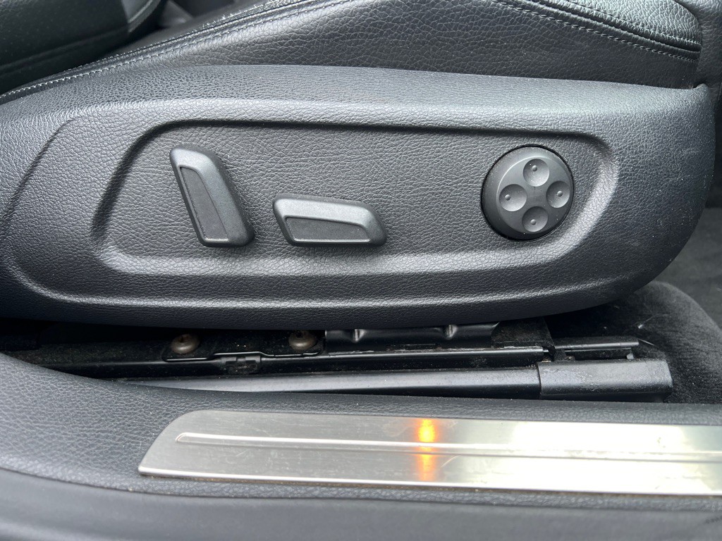 2013 Volkswagen CC Image 32