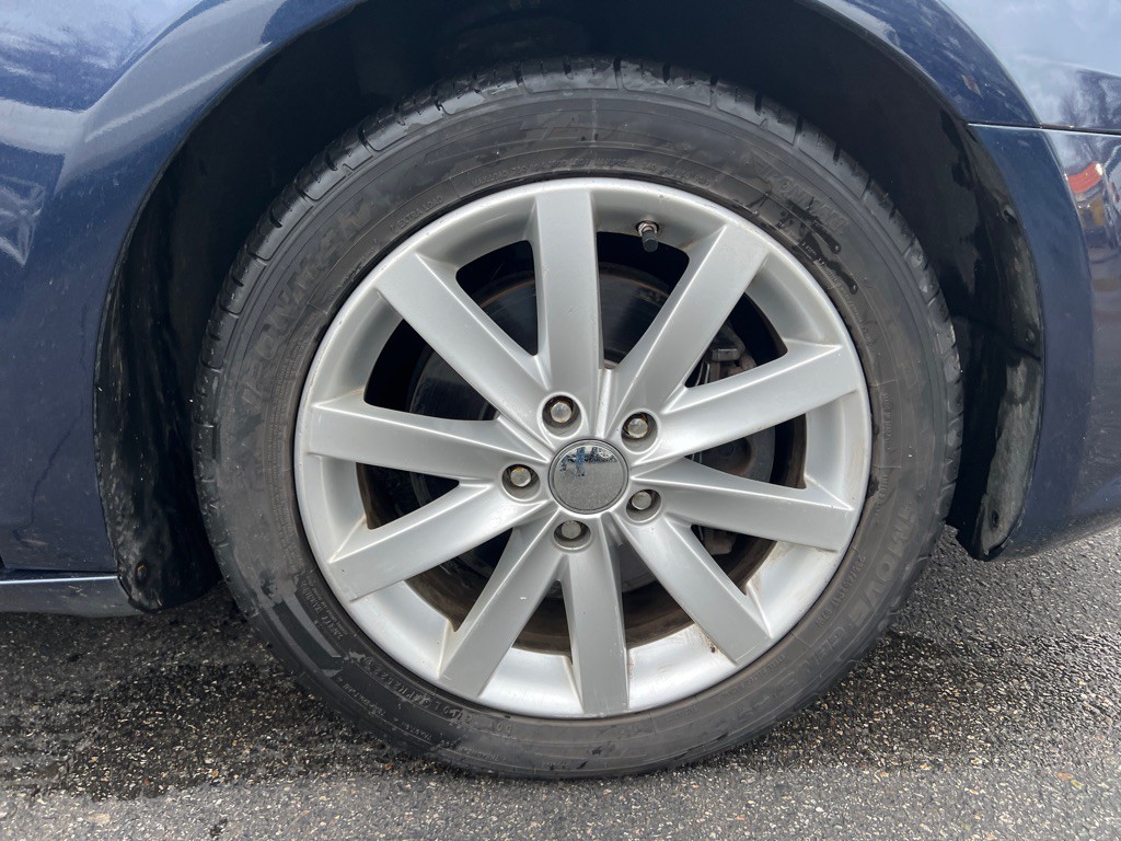 2013 Volkswagen CC Image 35