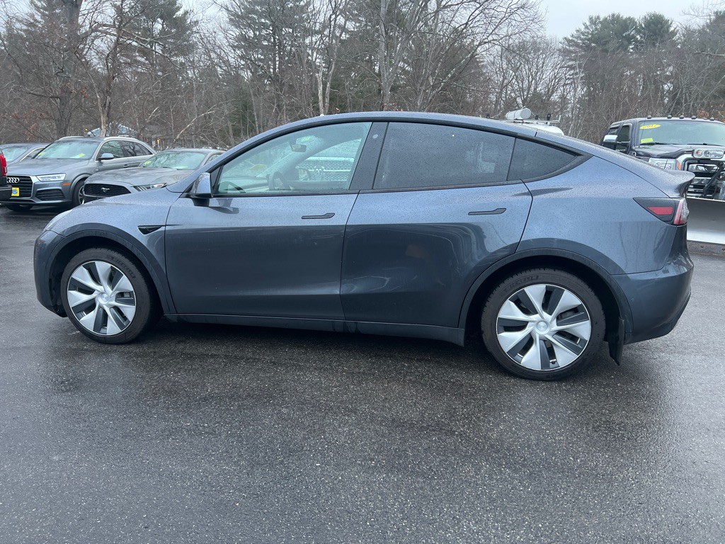 2020 Tesla Model Y Image 2