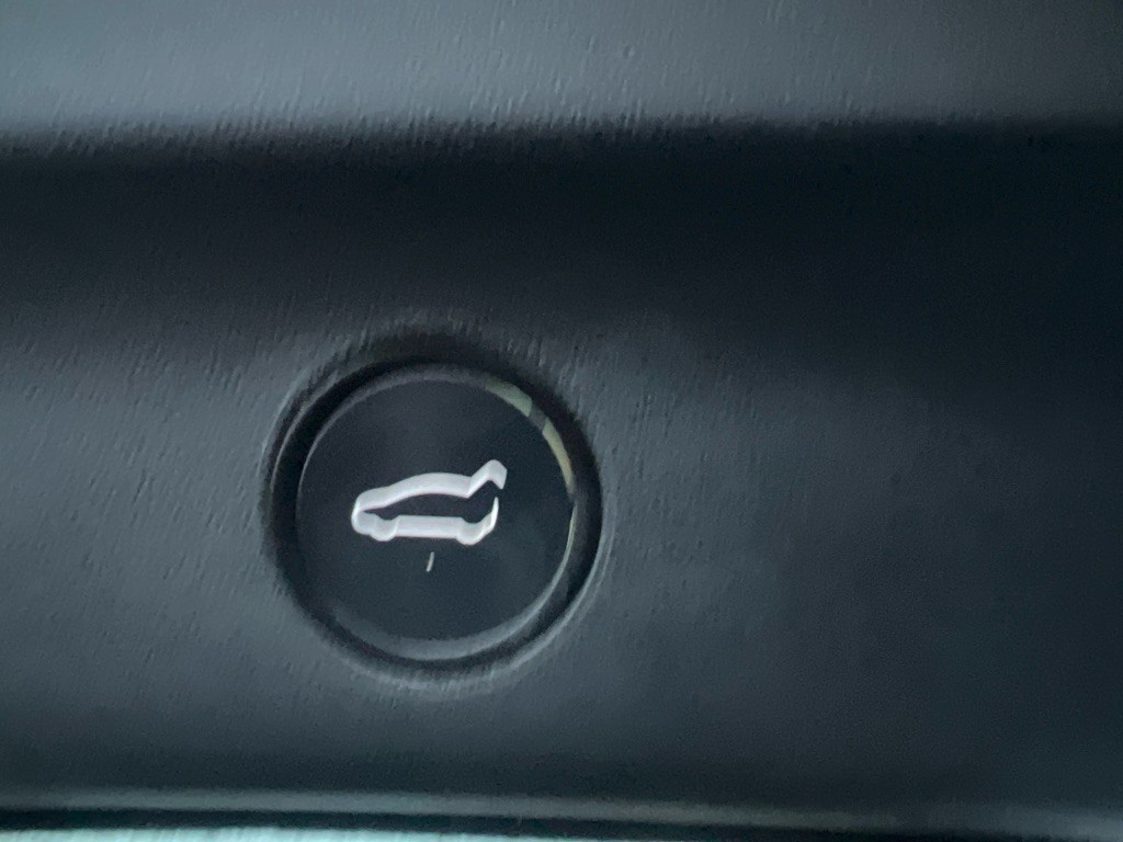 2020 Tesla Model Y Image 7