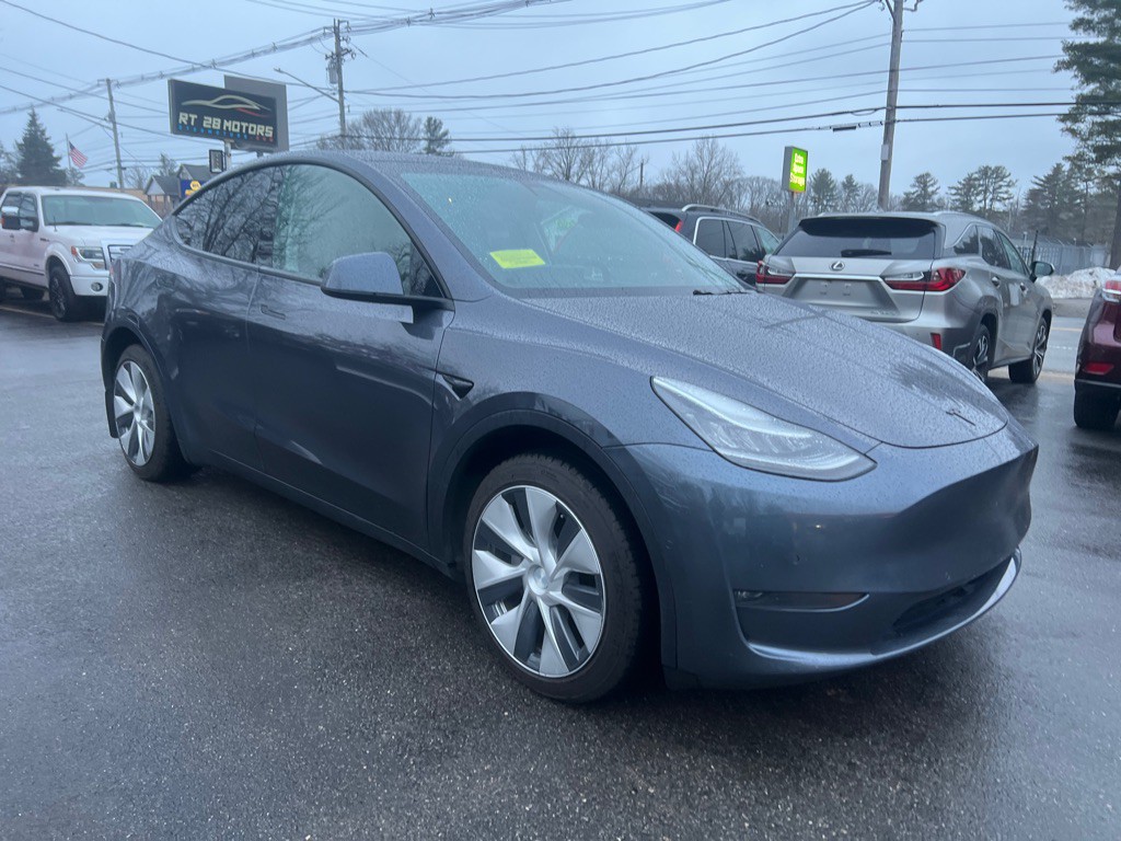 2020 Tesla Model Y Image 8