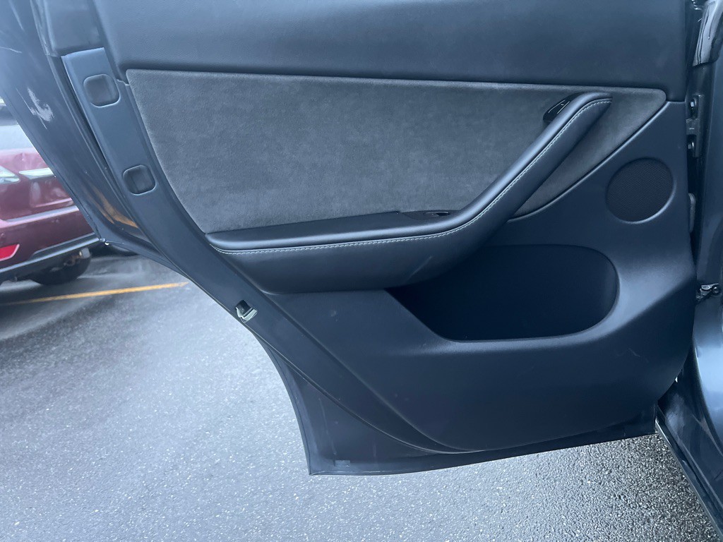 2020 Tesla Model Y Image 12