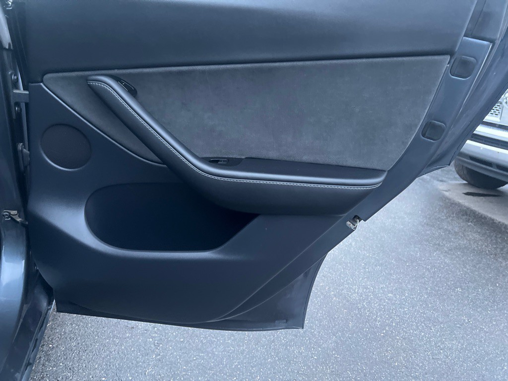 2020 Tesla Model Y Image 14