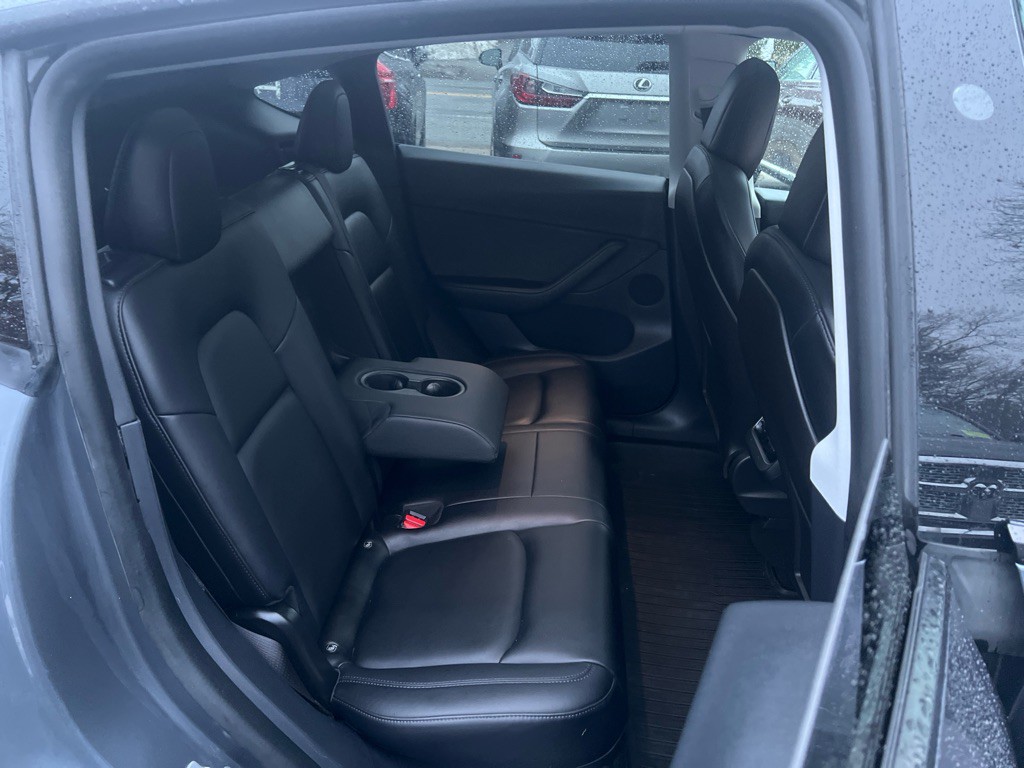 2020 Tesla Model Y Image 18