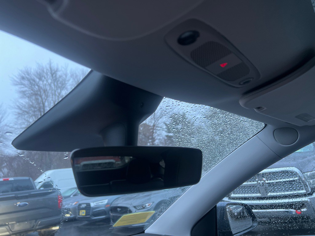 2020 Tesla Model Y Image 22