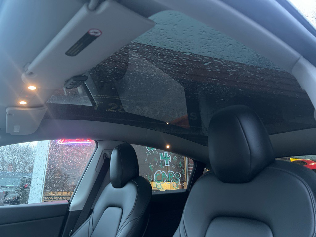 2020 Tesla Model Y Image 29