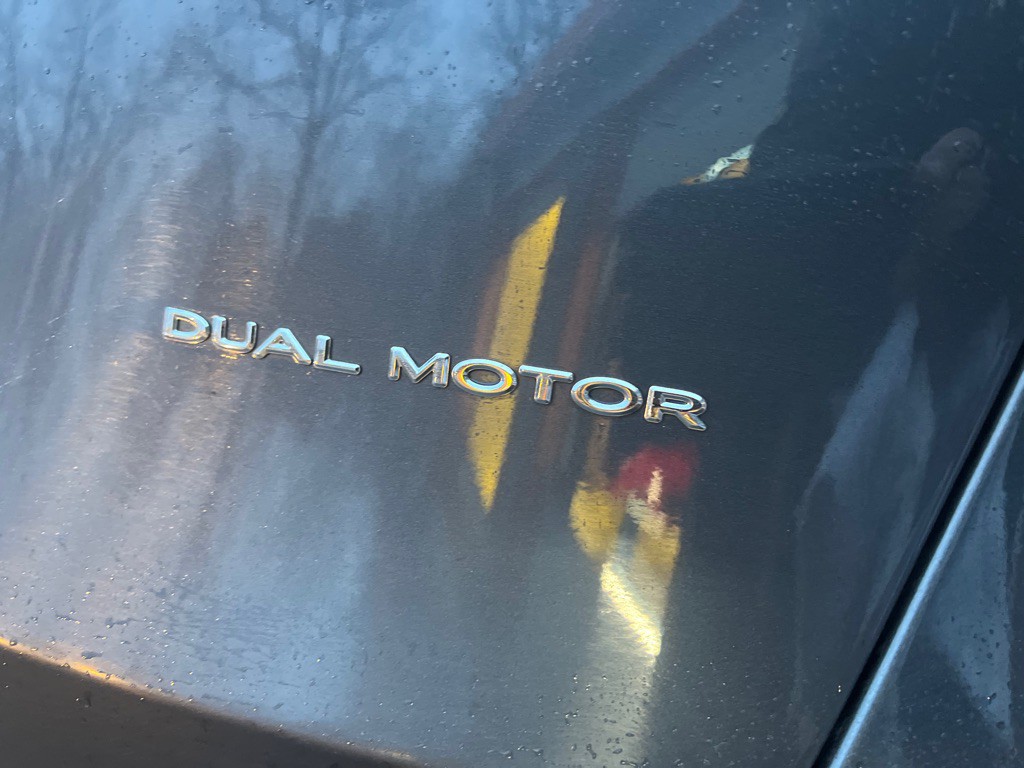 2020 Tesla Model Y Image 35