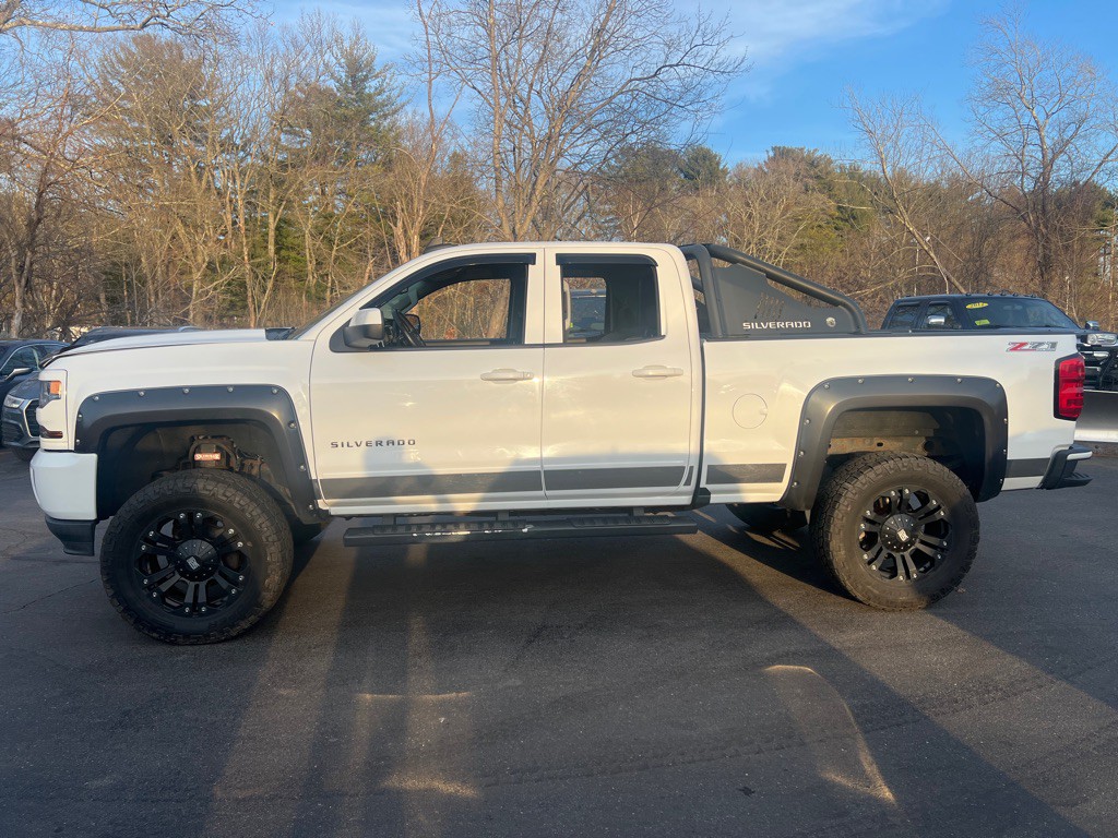 2016 Chevrolet Silverado 1500 Image 2