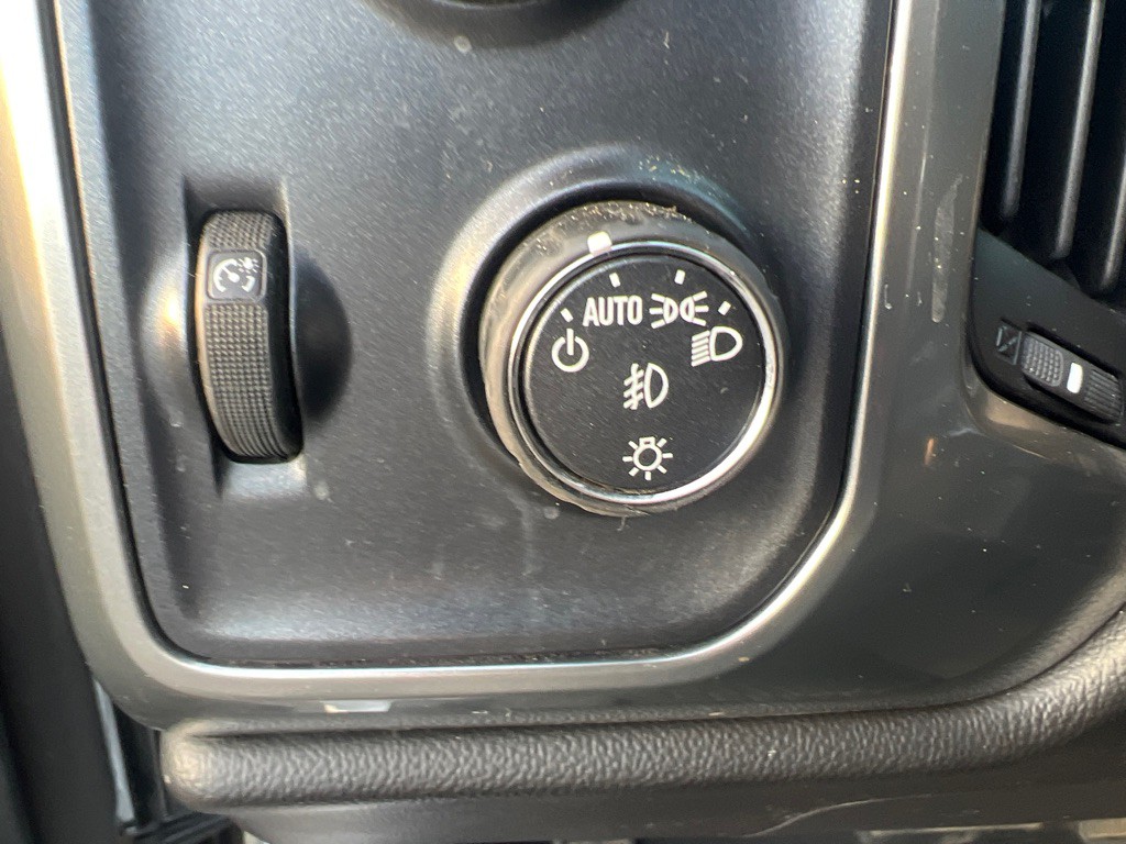 2016 Chevrolet Silverado 1500 Image 19