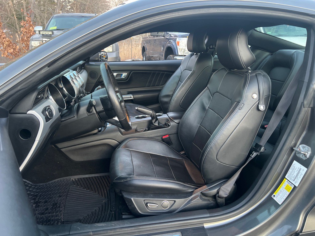 2015 Ford Mustang Image 11