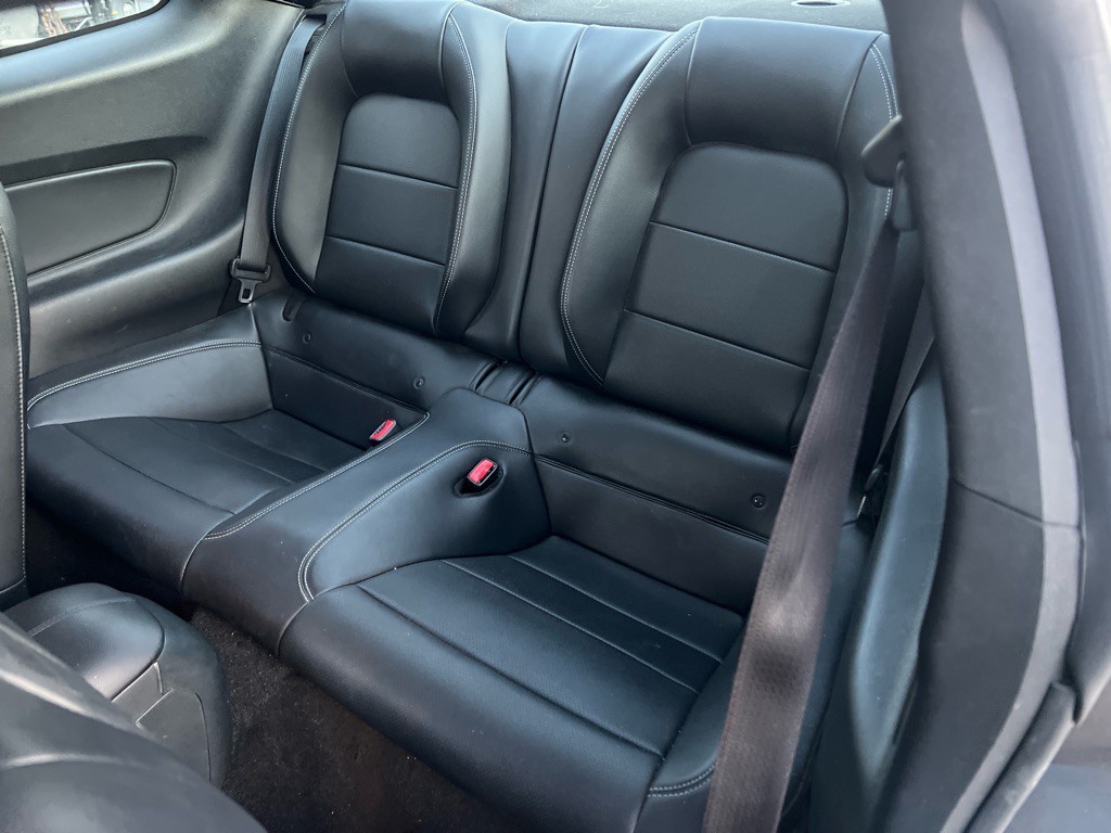 2015 Ford Mustang Image 12