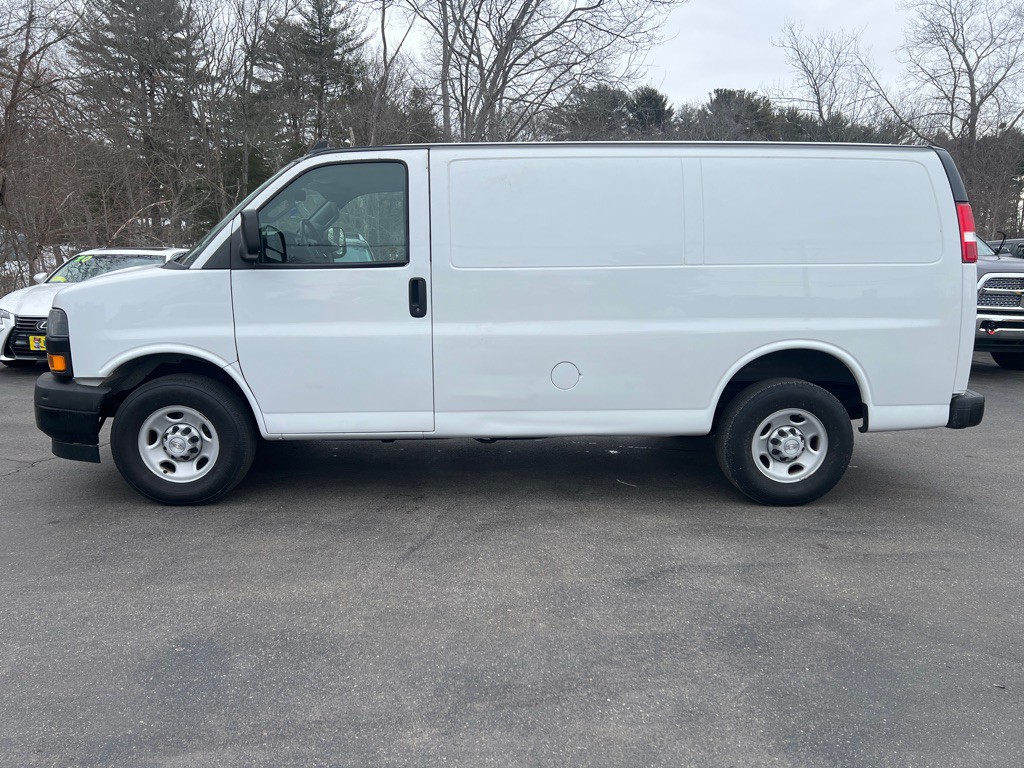 2019 Chevrolet Express Image 2