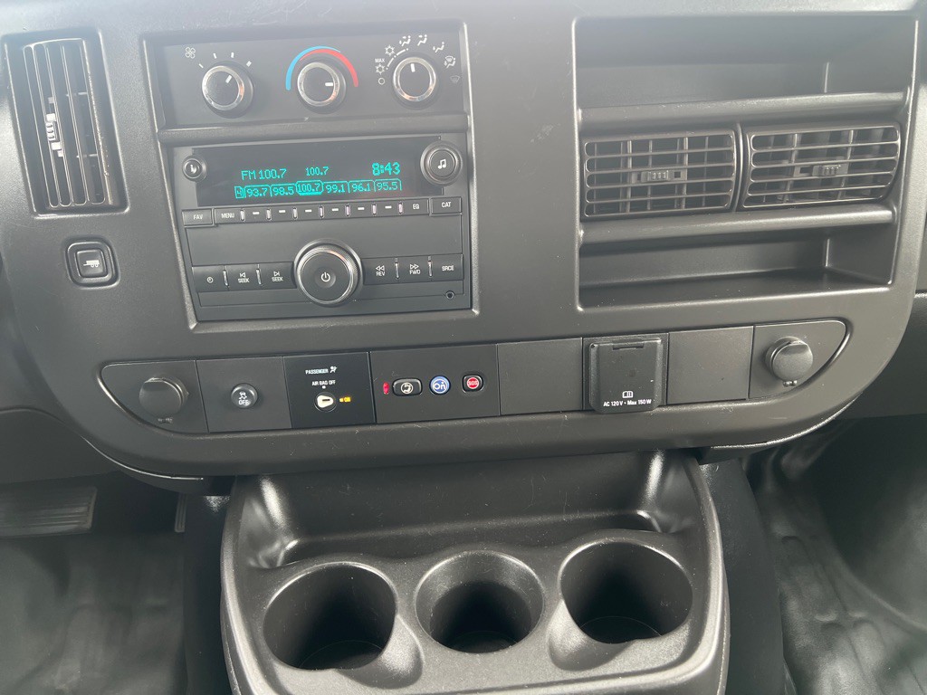 2019 Chevrolet Express Image 24