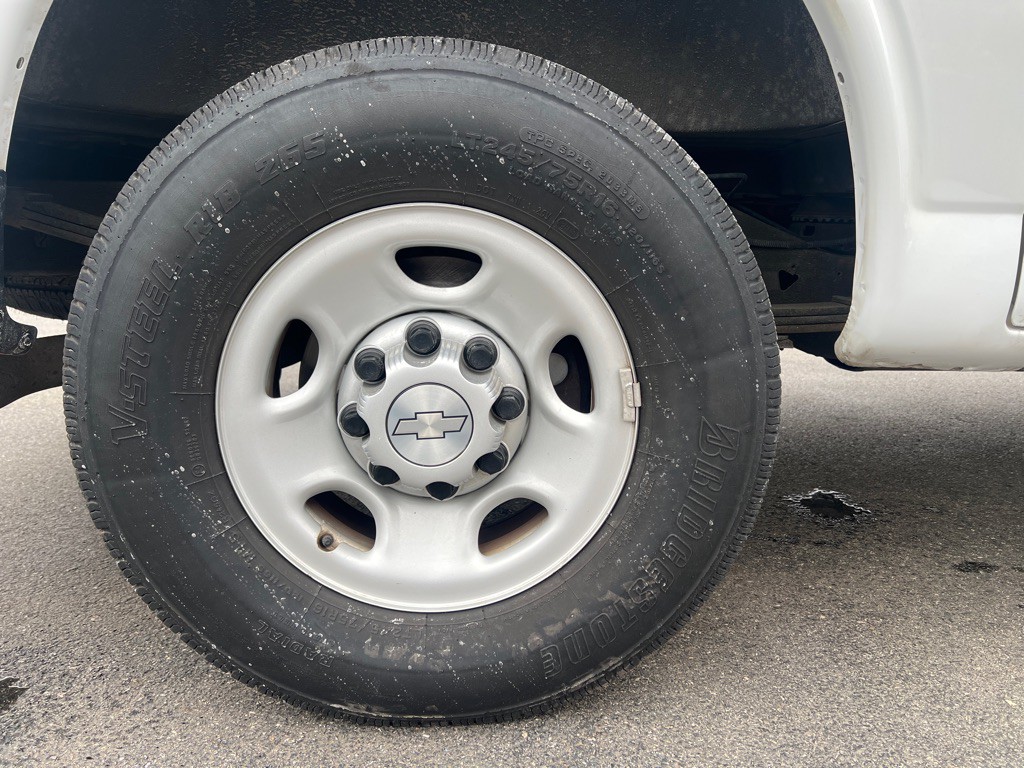 2019 Chevrolet Express Image 29