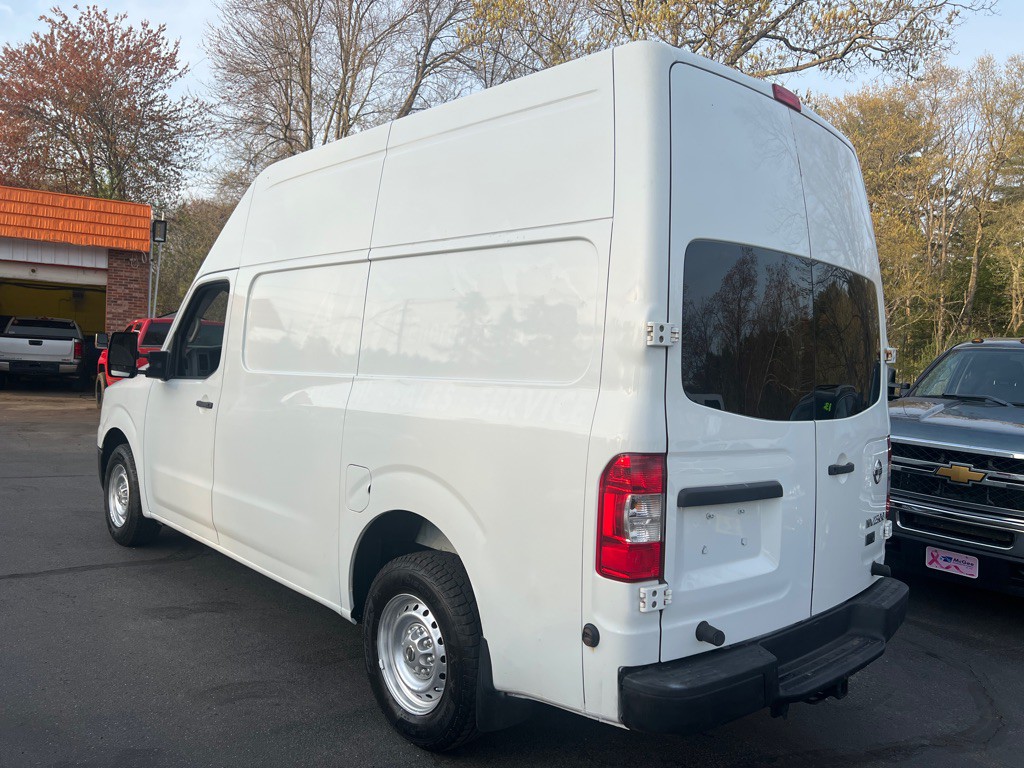 2015 Nissan NV Image 2