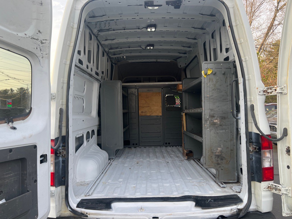 2015 Nissan NV Image 7