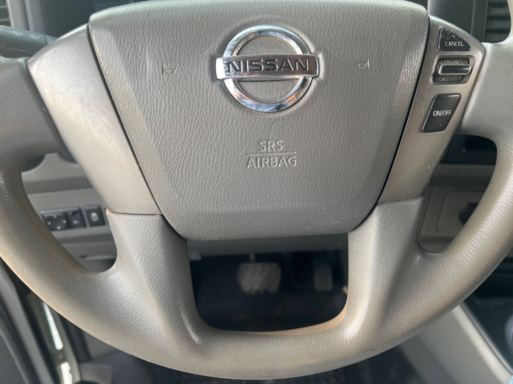 2015 Nissan NV Image 17