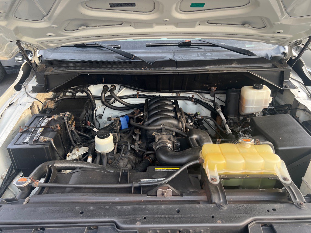 2015 Nissan NV Image 30