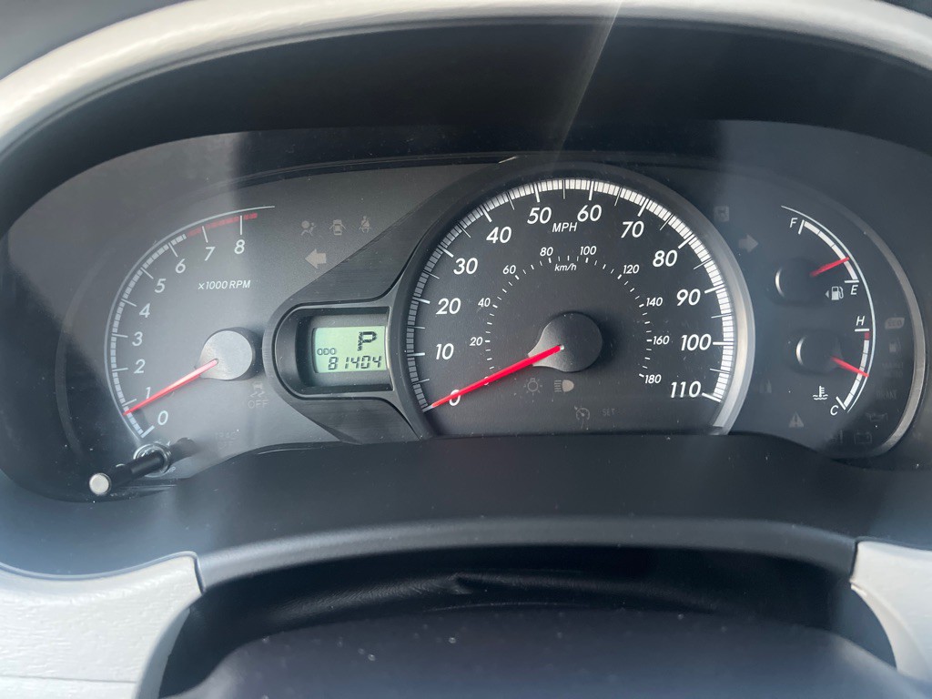 2014 Toyota Sienna Image 21