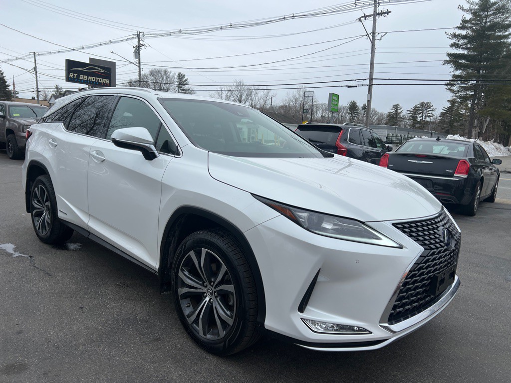 2022 Lexus RX 450h Image 9