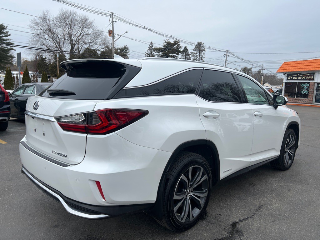 2022 Lexus RX 450h Image 10