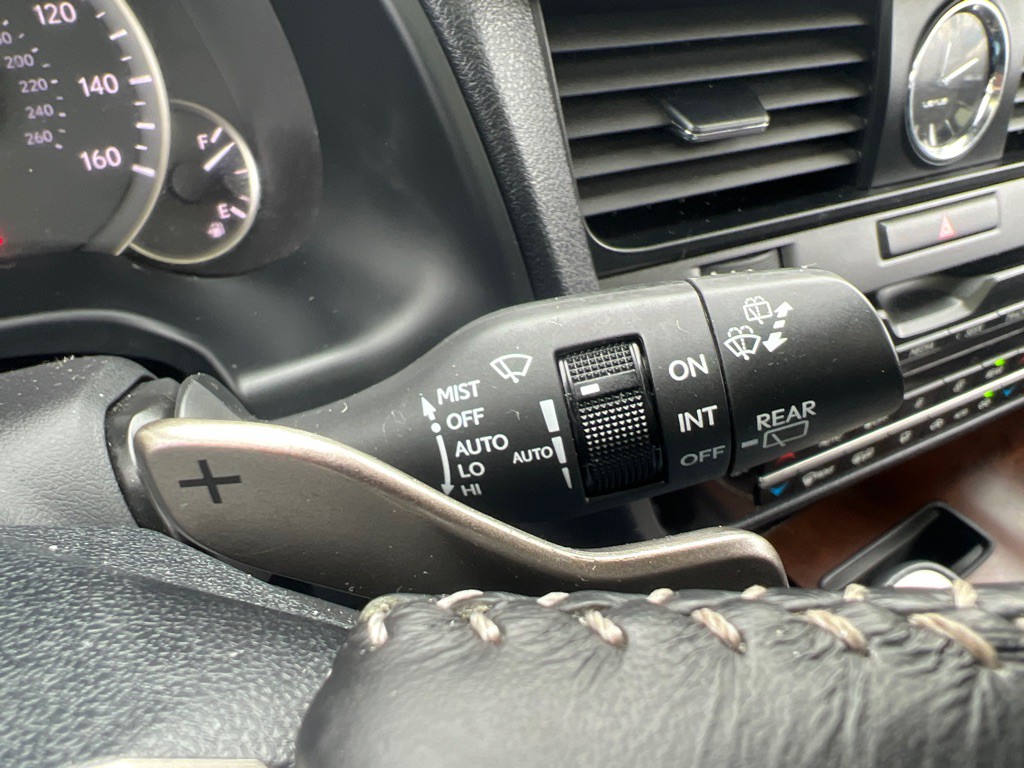 2022 Lexus RX 450h Image 26