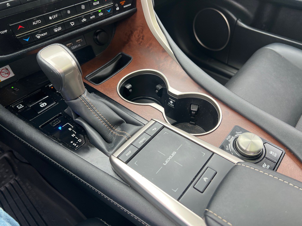 2022 Lexus RX 450h Image 30