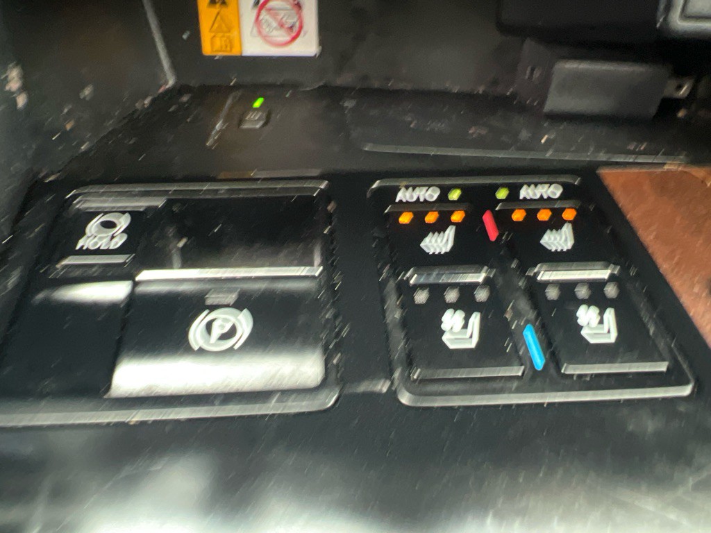 2022 Lexus RX 450h Image 32